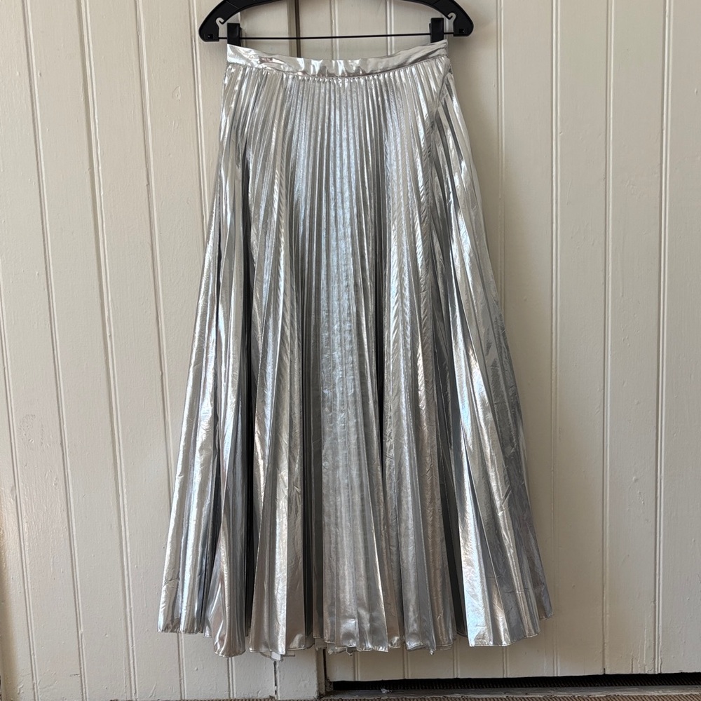 DKNY Metallic Silver Pleated Skirt